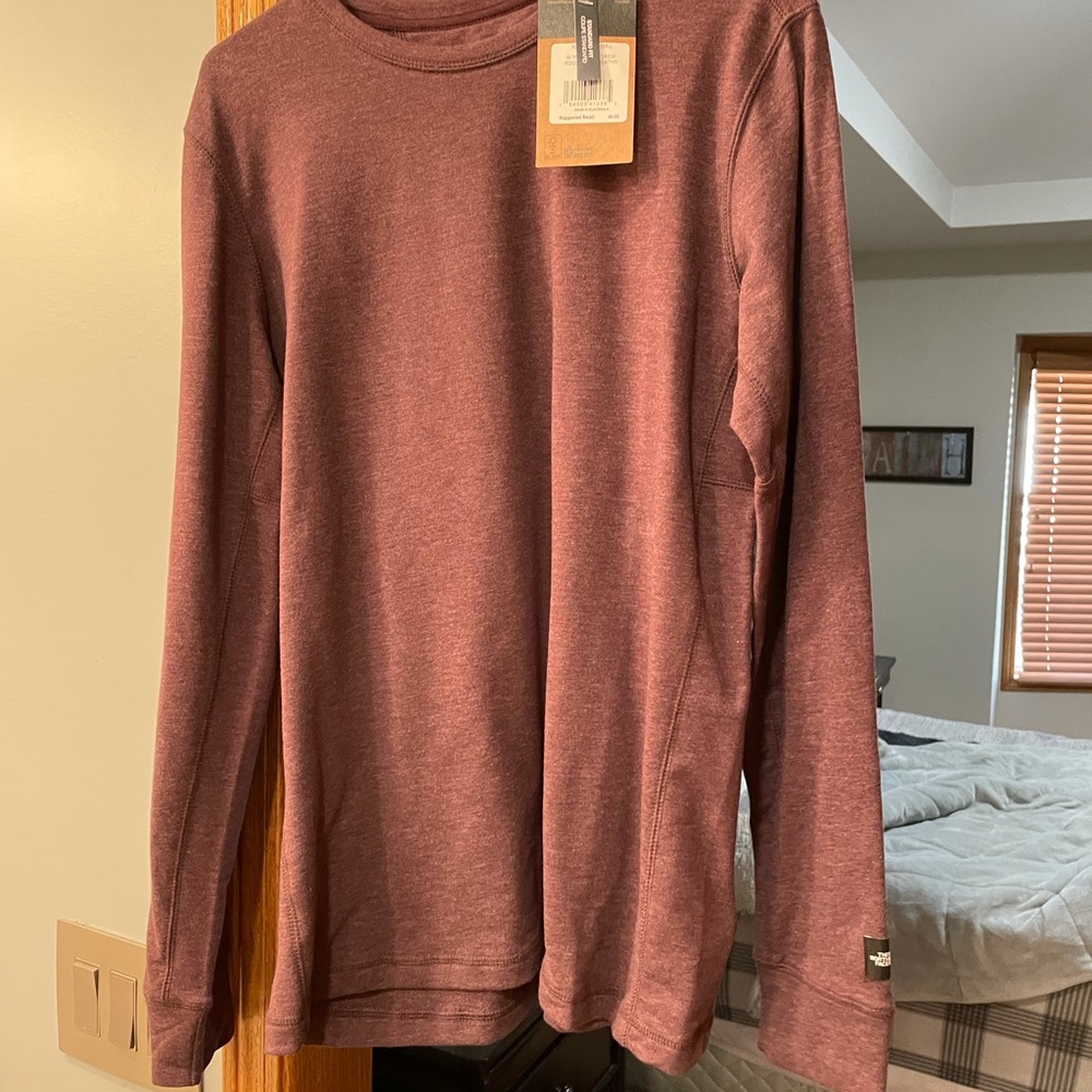 NWT north face men’s long sleeve